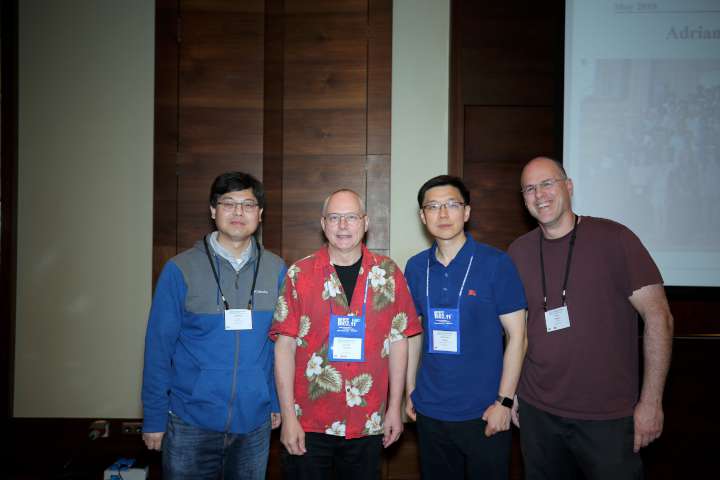 Jianhan Liu, Adrian Stephens, Hongyuan Zhang, Ron Porat